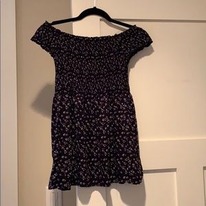 Brandy Melville CALEY OFF THE SHOULDER DRESS 🕊